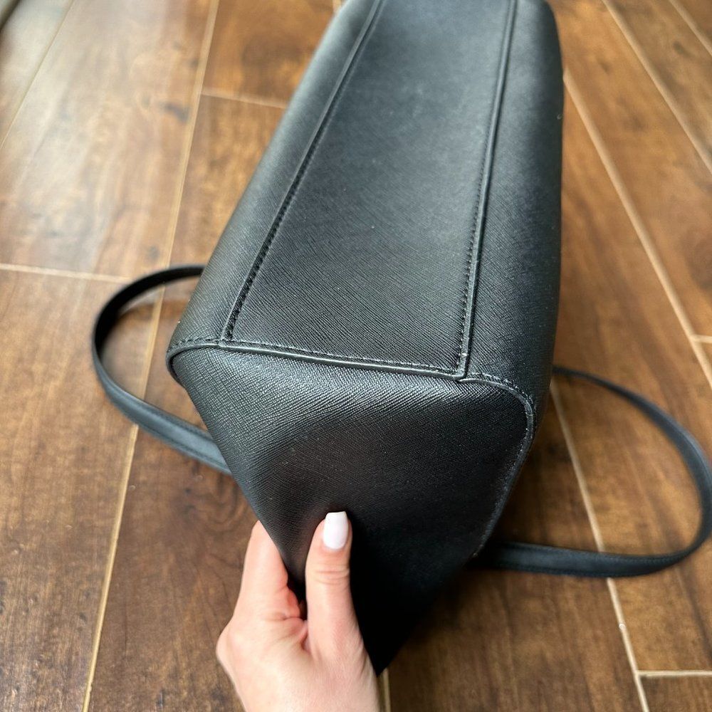 Calvin Klein Bag - Picture 3 of 5